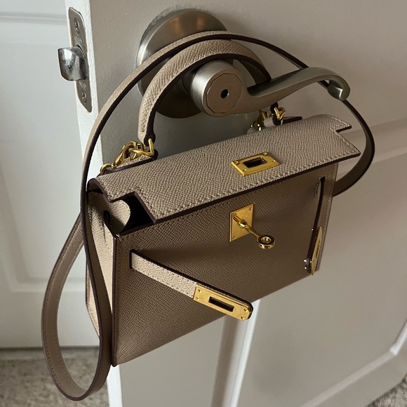 Hermes Kelly Style Elegant Tan Leather Handbag - Picture 10 of 10